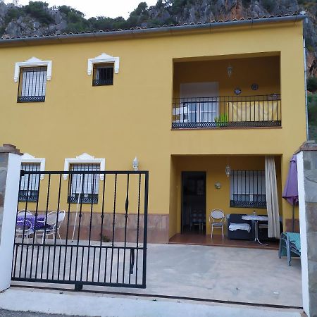 Apartamento El Serrano Benaojan Bagian luar foto