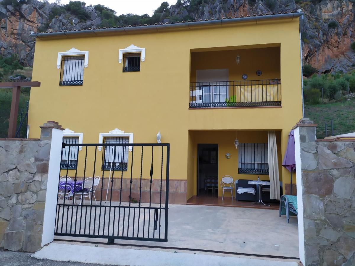 Apartamento El Serrano Benaojan Bagian luar foto