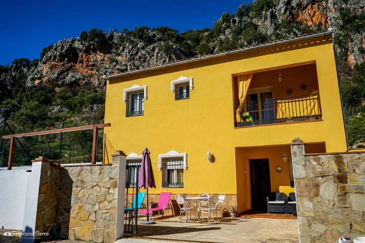 Apartamento El Serrano Benaojan Bagian luar foto